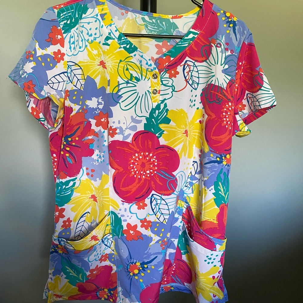 Scrub top